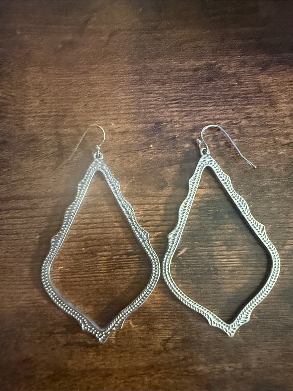 Kendra Scott Silver Openwork Teardrop Dangle Earrings